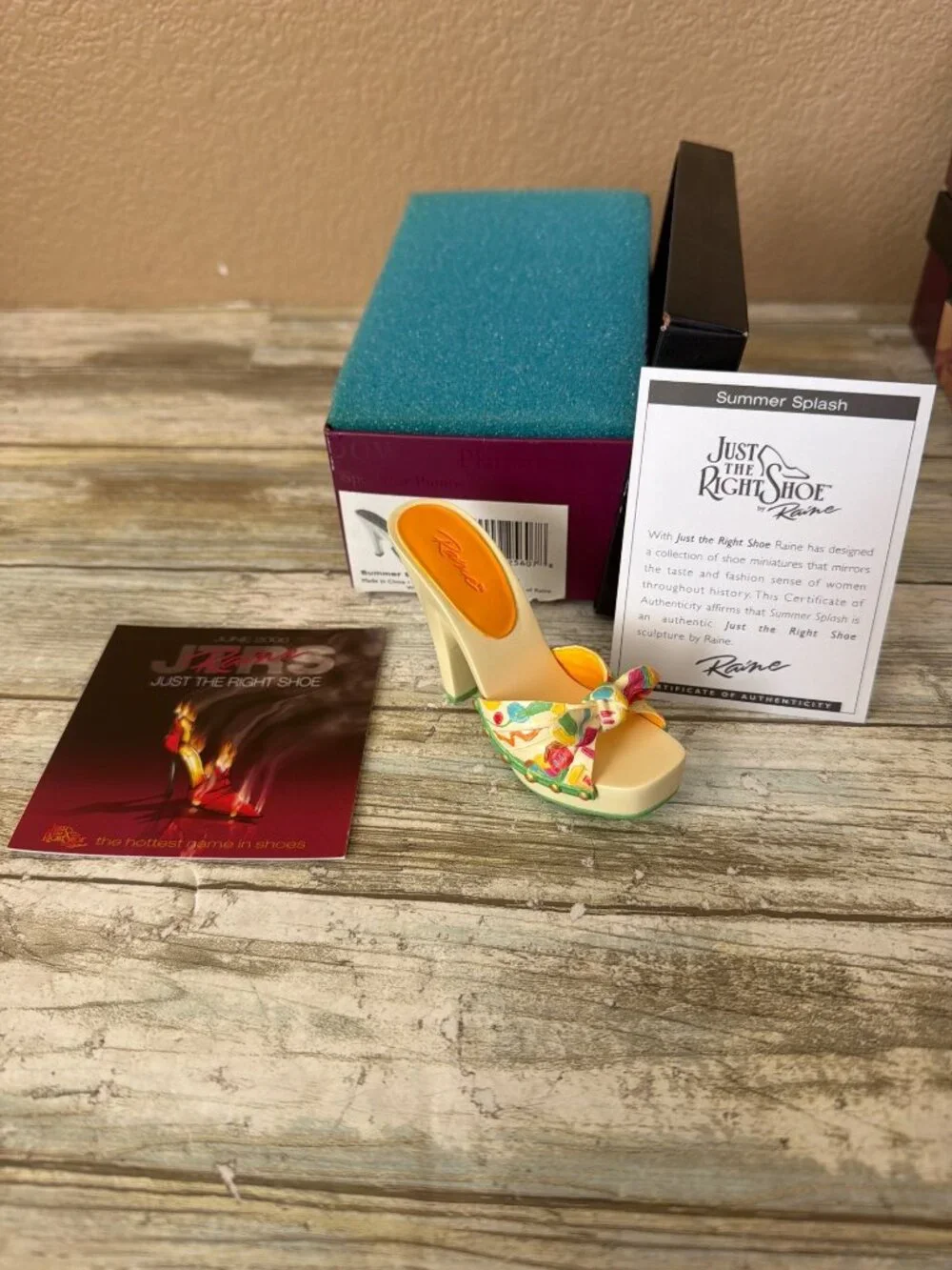 Just The Right Shoe Raine 2006 Summer Splash Miniature Shoe NEW w/ Box COA 25607 - Picture 4 of 12